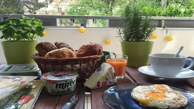 Titel Bild zu Home Sweet Home - ein Jahr zusammen in Köln